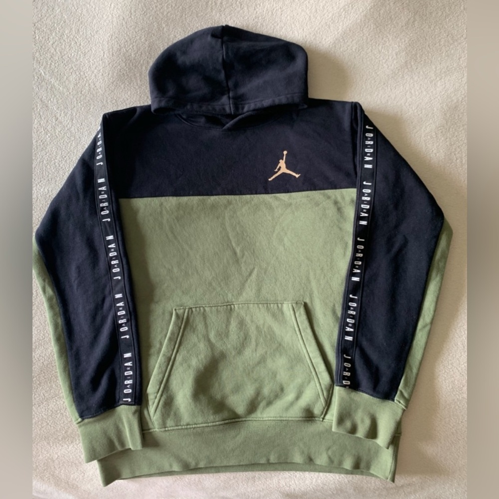 Jordan Boys XL Pullover Hoodie Black Green Colorblock Jumpman Fleece